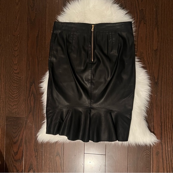 Zara faux leather skirt - Picture 2 of 6